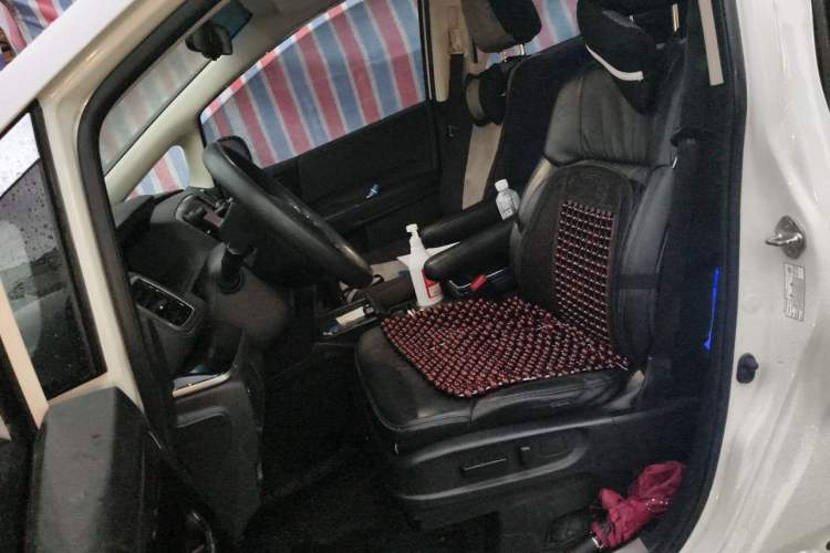 Used Honda Odyssey 2018 2.4L Luxury Edition Left Front Seat