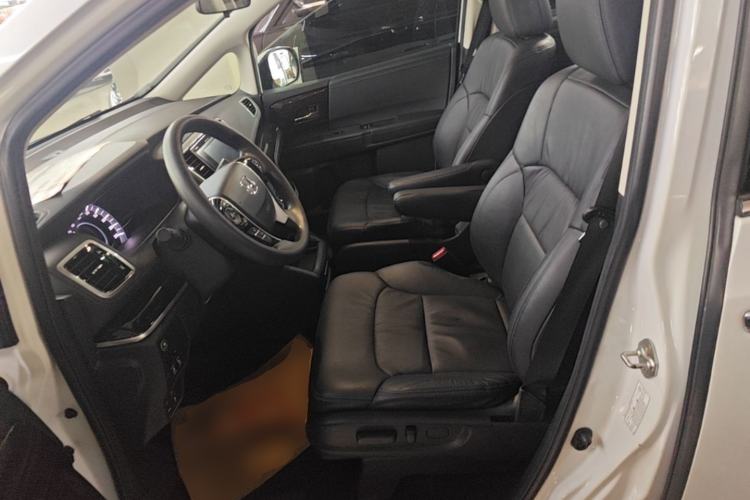 Used Honda Odyssey 2018 2.4L Luxury Edition Left Front Seat