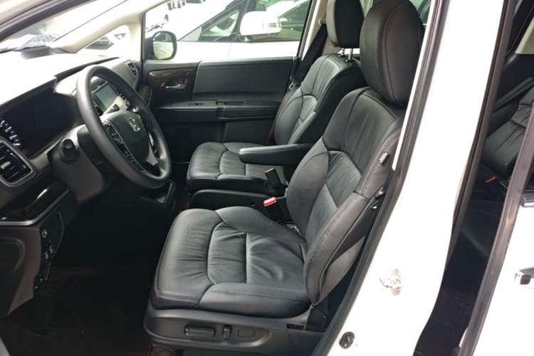 Used Honda Odyssey 2018 2.4L Luxury Edition Left Front Seat