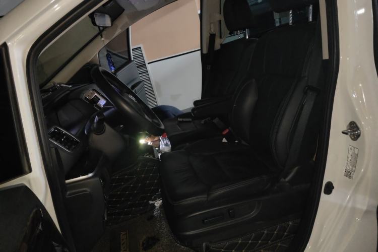Used Honda Odyssey 2018 2.4L Luxury Edition Left Front Seat