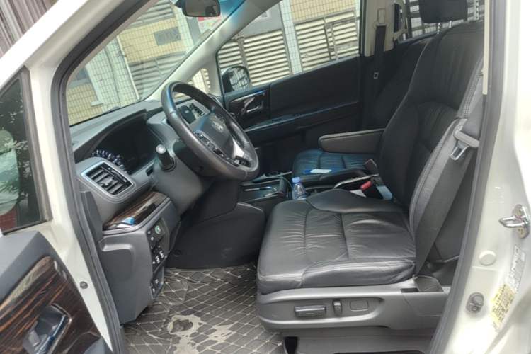 Used Honda Odyssey 2018 2.4L Smart Edition Left Front Seat