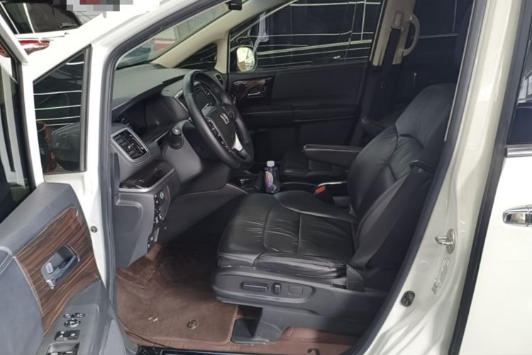Used Honda Odyssey 2018 2.4L Smart Edition Left Front Seat