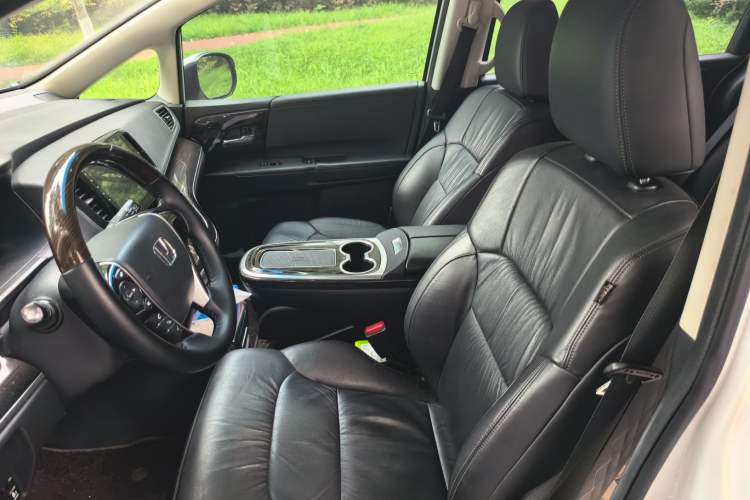 Used Honda Odyssey 2018 2.4L Luxury Edition Left Front Seat
