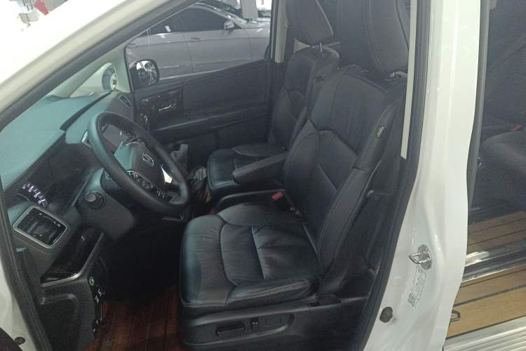 Used Honda Odyssey 2018 2.4L Luxury Edition Left Front Seat