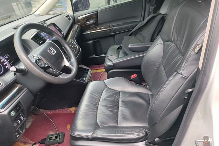 Used Honda Odyssey 2018 2.4L Luxury Edition Left Front Seat