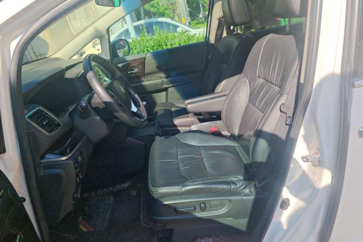Used Honda Odyssey 2018 2.4L Smart Edition Left Front Seat
