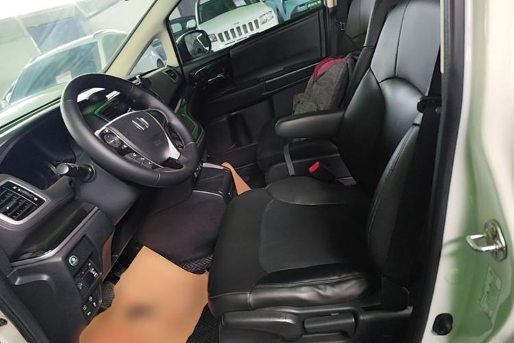 Used Honda Odyssey 2018 2.4L Comfort Version Left Front Seat