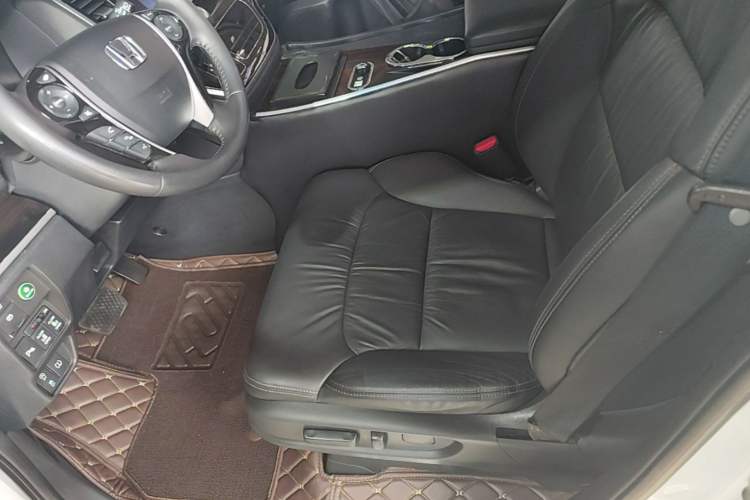 Used Honda Odyssey 2018 2.4L Smart Edition Left Front Seat