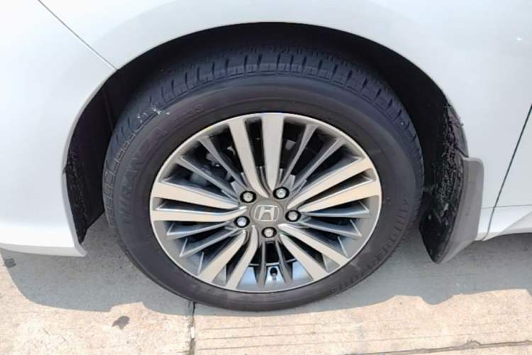 Used Honda Odyssey 2018 2.4L Smart Edition Left Front Wheel Hub