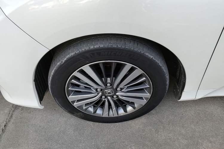 Used Honda Odyssey 2018 2.4L Smart Edition Left Front Wheel Hub