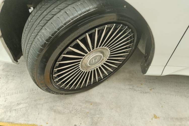 Used Honda Odyssey 2018 2.4L Prestige Edition Left Front Wheel Hub