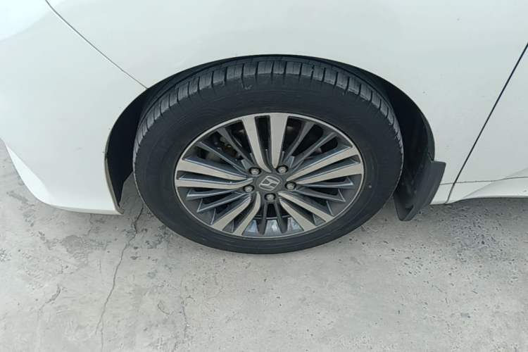 Used Honda Odyssey 2018 2.4L Prestige Edition Left Front Wheel Hub