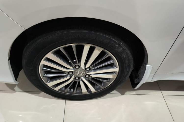 Used Honda Odyssey 2018 2.4L Luxury Edition Left Front Wheel Hub