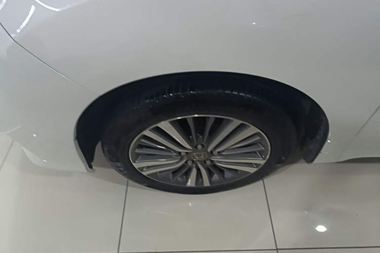 Used Honda Odyssey 2018 2.4L Supreme Edition Left Front Wheel Hub