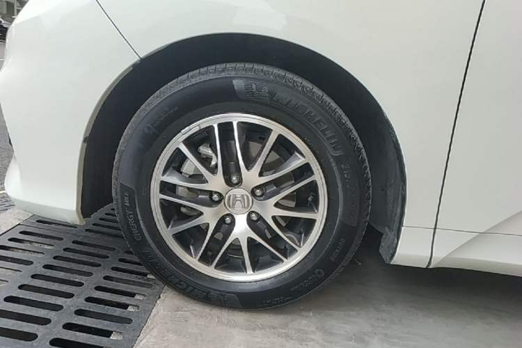 Used Honda Odyssey 2018 2.4L Comfort Version Left Front Wheel Hub