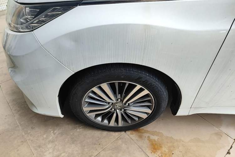 Used Honda Odyssey 2018 2.4L Luxury Edition Left Front Wheel Hub