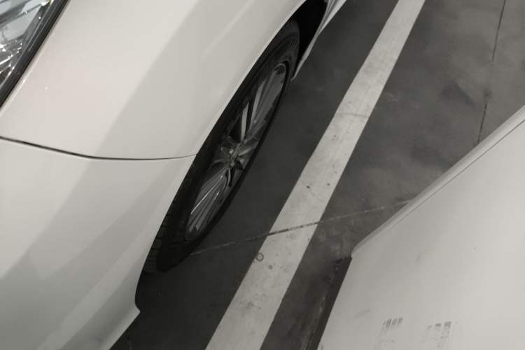 Used Honda Odyssey 2018 2.4L Smart Edition Left Front Wheel Hub
