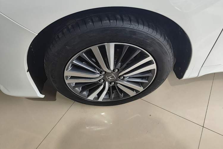 Used Honda Odyssey 2018 2.4L Smart Edition Left Front Wheel Hub