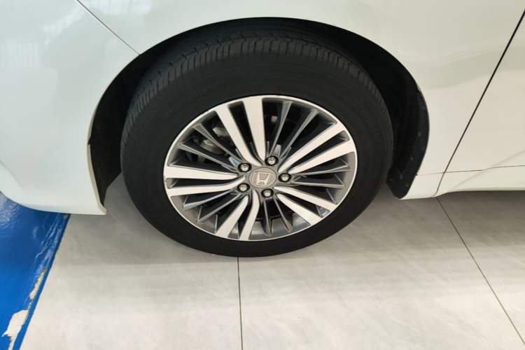 Used Honda Odyssey 2018 2.4L Smart Edition Left Front Wheel Hub