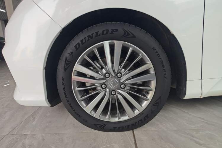 Used Honda Odyssey 2018 2.4L Luxury Edition Left Front Wheel Hub