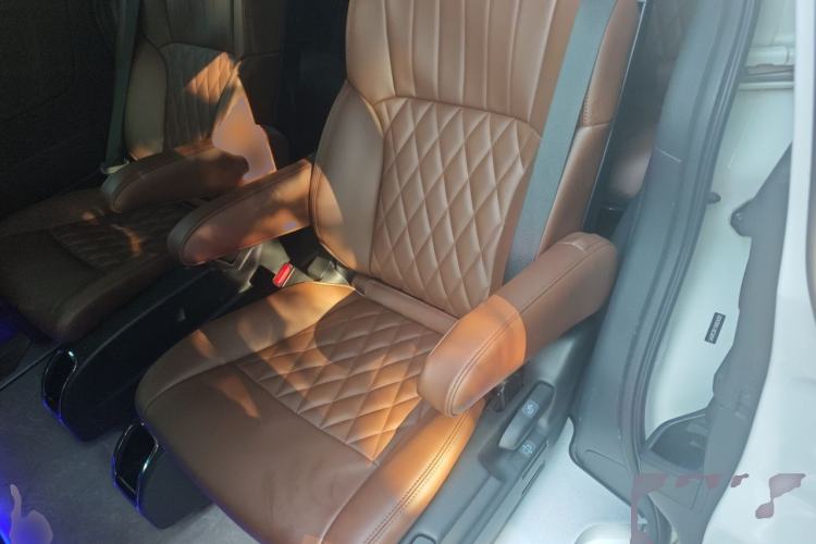 Used Honda Odyssey 2018 2.4L Luxury Edition Left Rear Seat