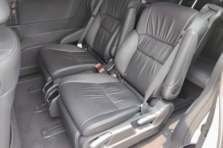 Used Honda Odyssey 2018 2.4L Smart Edition Left Rear Seat