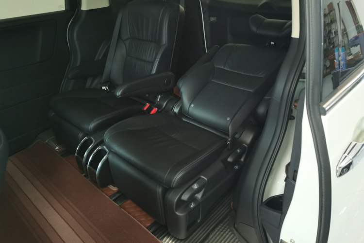 Used Honda Odyssey 2018 2.4L Smart Edition Left Rear Seat