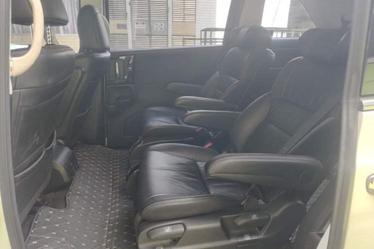 Used Honda Odyssey 2018 2.4L Smart Edition Left Rear Seat