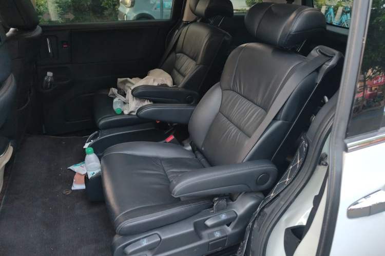 Used Honda Odyssey 2018 2.4L Luxury Edition Left Rear Seat