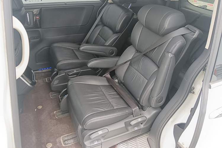 Used Honda Odyssey 2018 2.4L Prestige Edition Left Rear Seat