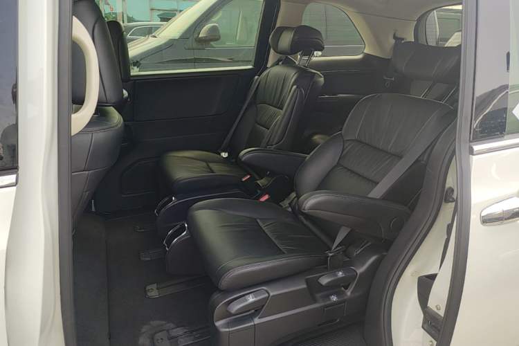 Used Honda Odyssey 2018 2.4L Luxury Edition Left Rear Seat