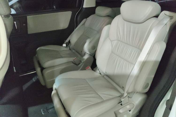 Used Honda Odyssey 2018 2.4L Luxury Edition Left Rear Seat