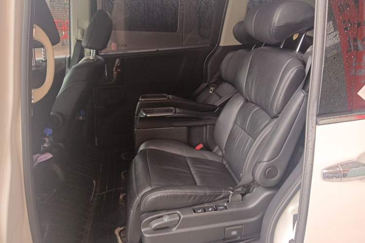 Used Honda Odyssey 2018 2.4L Supreme Edition Left Rear Seat