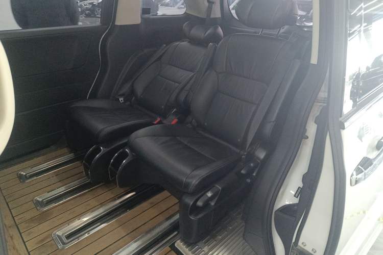 Used Honda Odyssey 2018 2.4L Luxury Edition Left Rear Seat