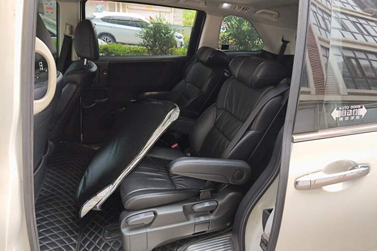 Used Honda Odyssey 2018 2.4L Luxury Edition Left Rear Seat