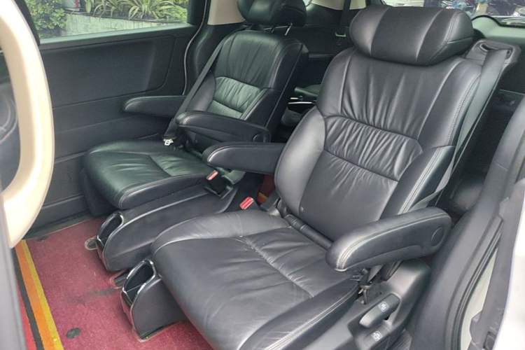 Used Honda Odyssey 2018 2.4L Luxury Edition Left Rear Seat