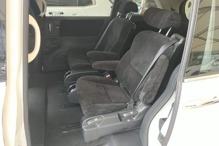 Used Honda Odyssey 2018 2.4L Comfort Version Left Rear Seat