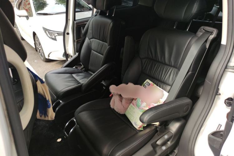 Used Honda Odyssey 2018 2.4L Smart Edition Left Rear Seat