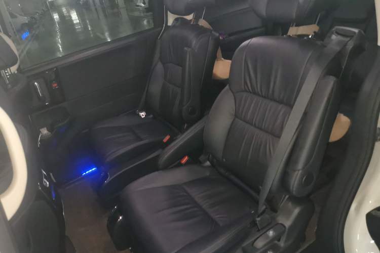 Used Honda Odyssey 2018 2.4L Smart Edition Left Rear Seat