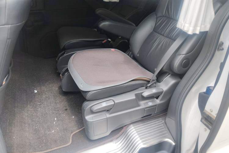 Used Honda Odyssey 2018 2.4L Luxury Edition Left Rear Seat