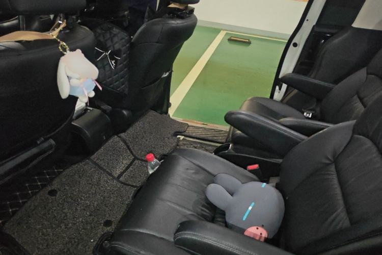 Used Honda Odyssey 2018 2.4L Smart Edition Left Rear Seat