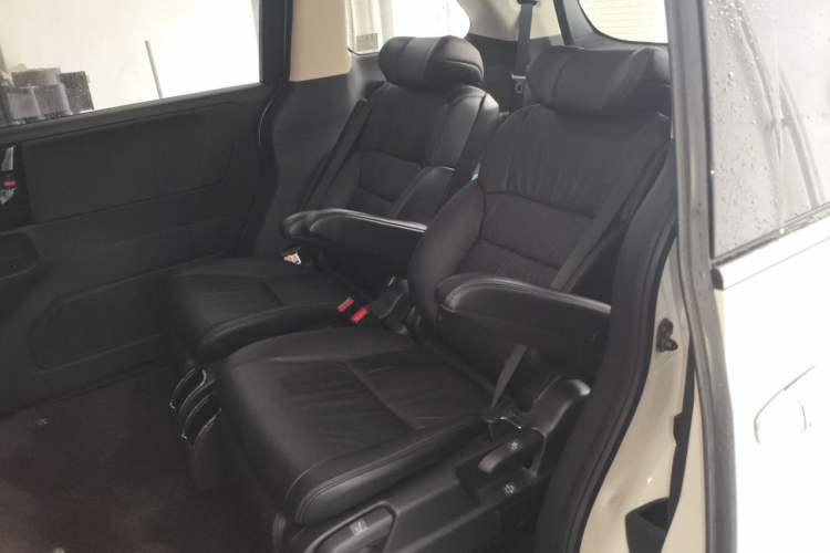 Used Honda Odyssey 2018 2.4L Smart Edition Left Rear Seat