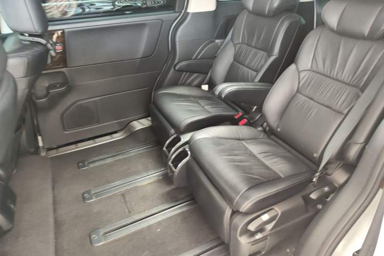 Used Honda Odyssey 2018 2.4L Smart Edition Left Rear Seat