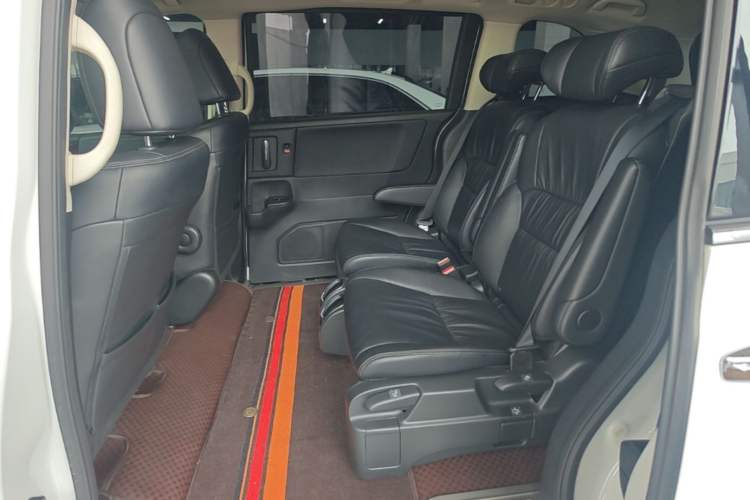 Used Honda Odyssey 2018 2.4L Luxury Edition Left Rear Seat