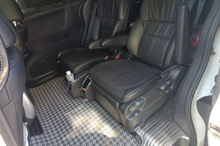 Used Honda Odyssey 2018 2.4L Smart Edition Left Rear Seat