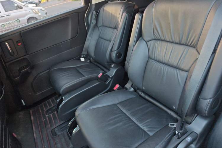 Used Honda Odyssey 2018 2.4L Luxury Edition Left Rear Seat