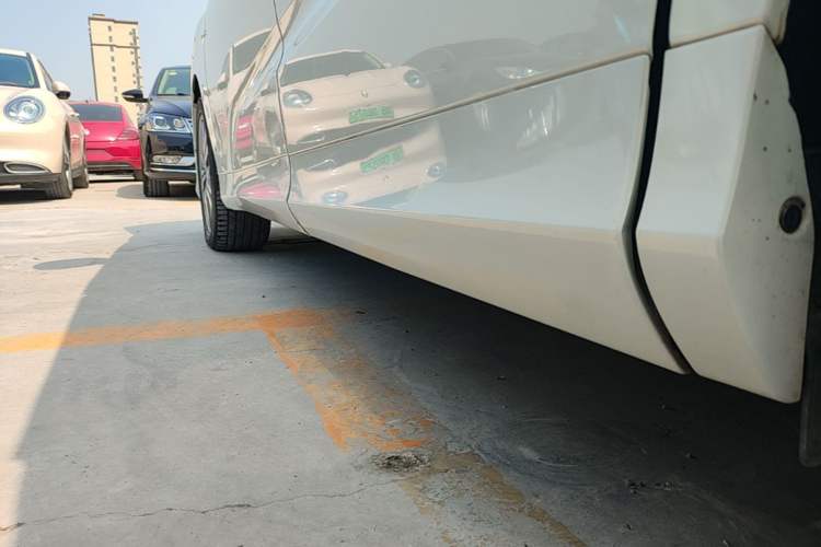 Used Honda Odyssey 2018 2.4L Luxury Edition Left Side Sill