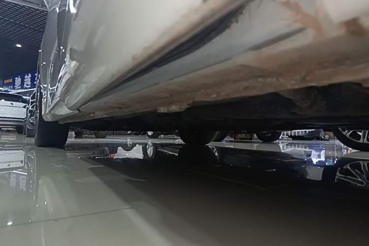 Used Honda Odyssey 2018 2.4L Supreme Edition Left Side Sill