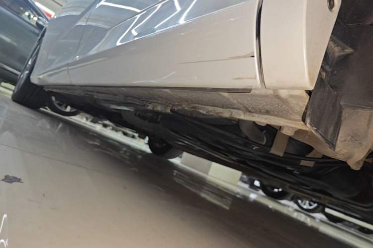 Used Honda Odyssey 2018 2.4L Luxury Edition Left Side Sill