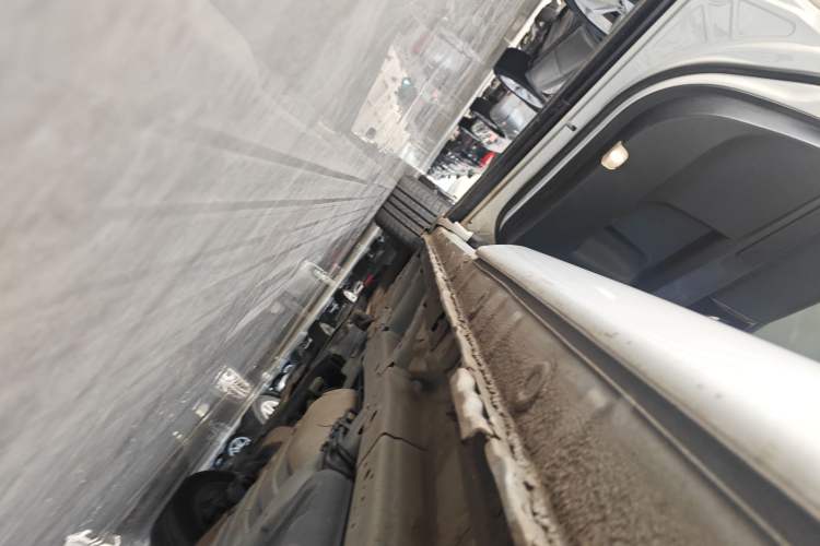 Used Honda Odyssey 2018 2.4L Smart Edition Left Side Sill